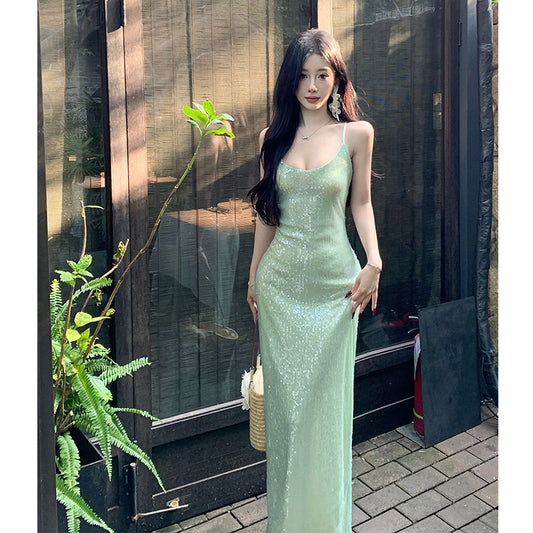 2025 Temperament Celebrity Suspender Dress Female Sexy Halter Buttocks Dress Pure Desire Wind Sequins Split Harttail Dress Dress Dress